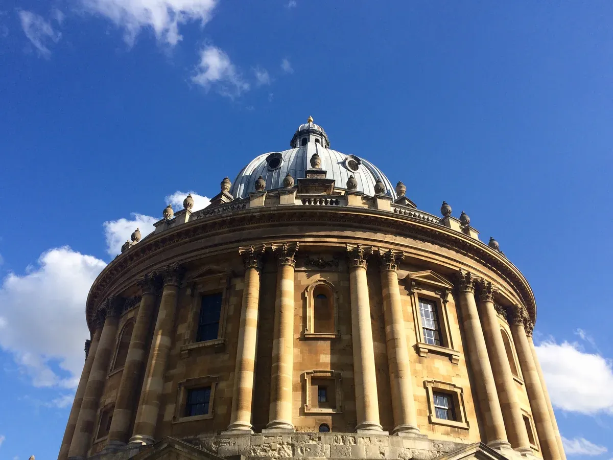The Radcliffe Camera in Oxford under a blue sky on a free day trip from London by train